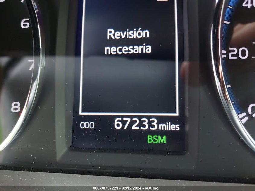 2018 TOYOTA RAV4 LIMITED - JTMYFREV8JJ182570