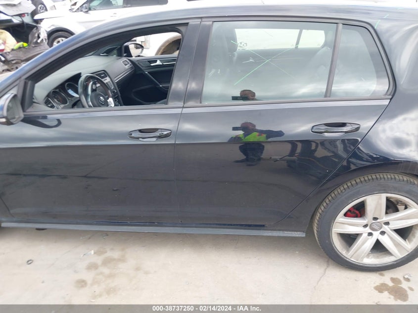 2016 VOLKSWAGEN GOLF GTI S/SE/AUTOBAHN - 3VW4T7AU0GM068242