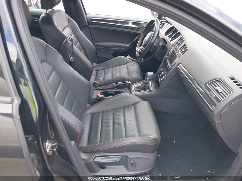 2016 VOLKSWAGEN GOLF GTI S/SE/AUTOBAHN - 3VW4T7AU0GM068242