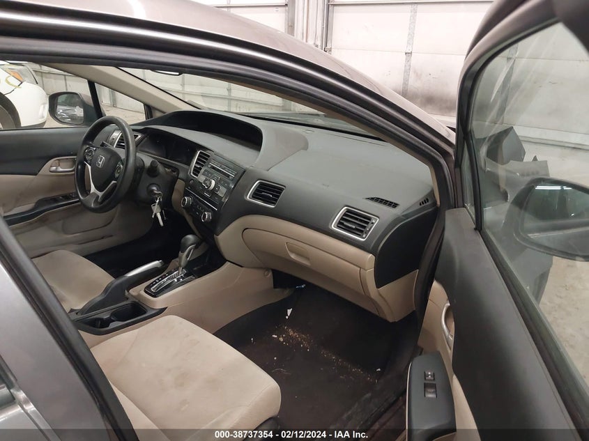2013 HONDA CIVIC VIN: 19XFB2F51DE065956