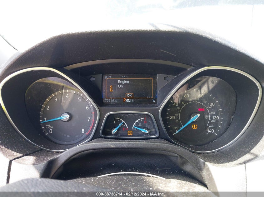 VIN 1FADP3F25JL227309 2018 FORD FOCUS SE