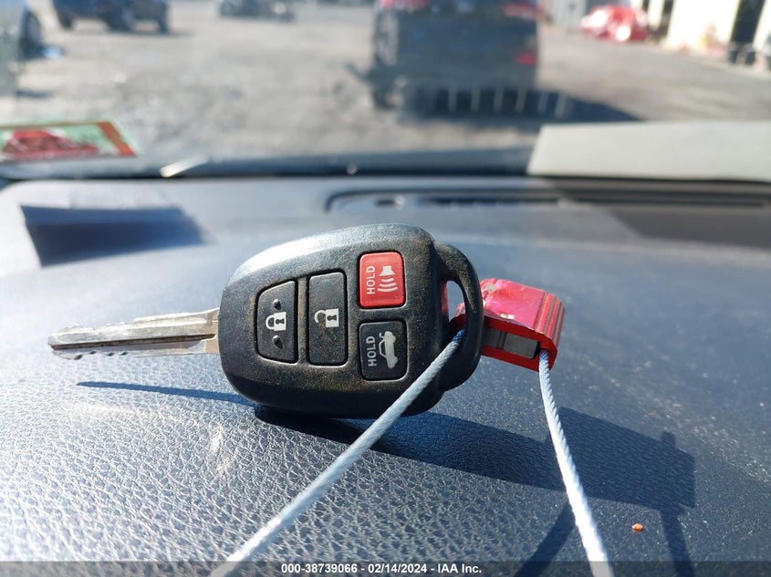 2014 TOYOTA COROLLA LE ECO PLUS - 2T1BPRHE6EC007203