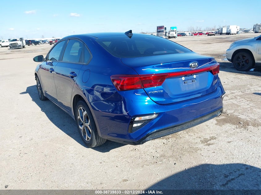 VIN 3KPF24AD1ME353986 2021 KIA FORTE LXS