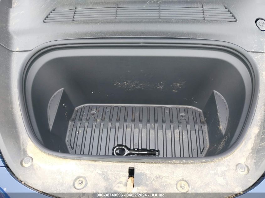 2023 Tesla Model Y Awd/Long Range Dual Motor All-Wheel Drive VIN: 7SAYGDEE4PF858516 Lot: 38740596