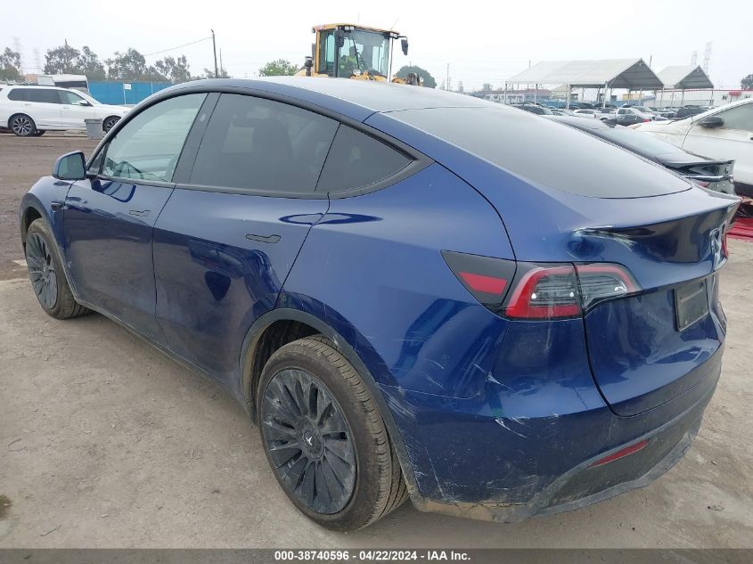 2023 Tesla Model Y Awd/Long Range Dual Motor All-Wheel Drive VIN: 7SAYGDEE4PF858516 Lot: 38740596