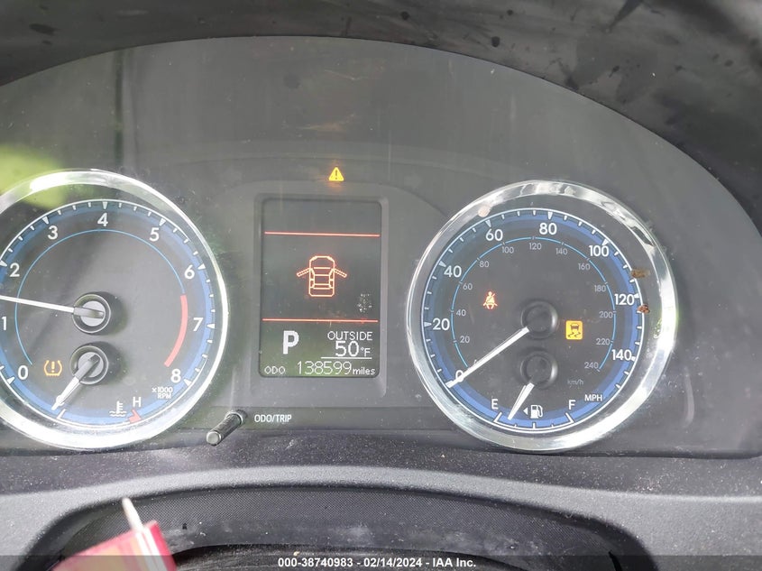 VIN 2T1BURHE9JC051456 2018 TOYOTA COROLLA LE