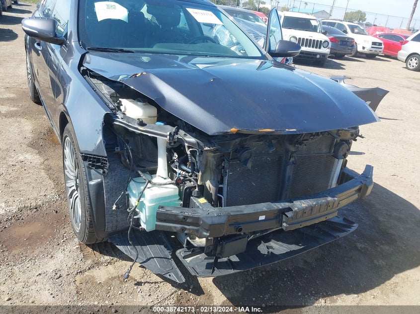 2016 KIA CADENZA PREMIUM KNALN4D70G5212680