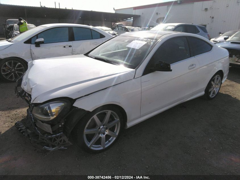 2015 Mercedes-Benz C 350 Sport VIN: WDDGJ5HB8FG335012 Lot: 38742456