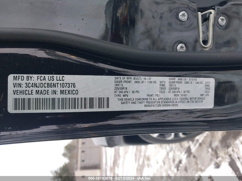 VIN 3C4NJDCB6NT107376 2022 JEEP COMPASS LIMITED 4X4