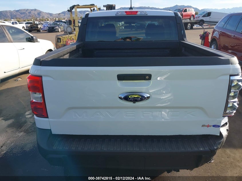 VIN 3FTTW8H93RRA04893 2024 FORD MAVERICK XLT