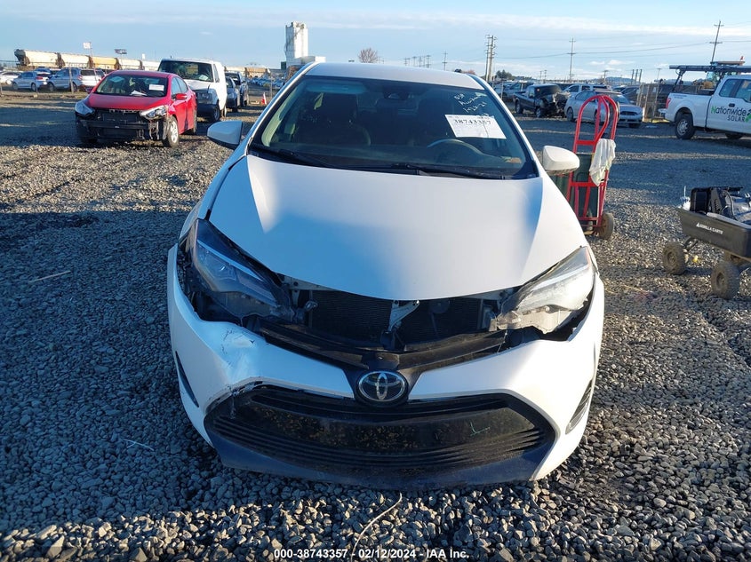 2018 TOYOTA COROLLA LE - 5YFBURHE8JP759228