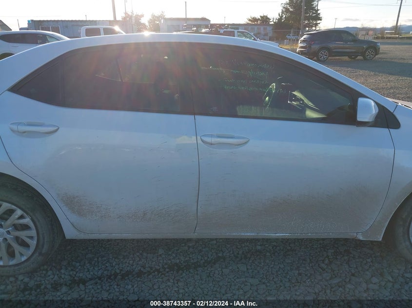 2018 TOYOTA COROLLA LE - 5YFBURHE8JP759228