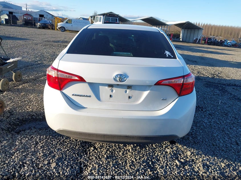 2018 TOYOTA COROLLA LE - 5YFBURHE8JP759228