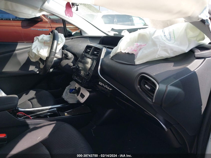 VIN JTDKARFP2J3085082 2018 TOYOTA PRIUS PRIME PLUS