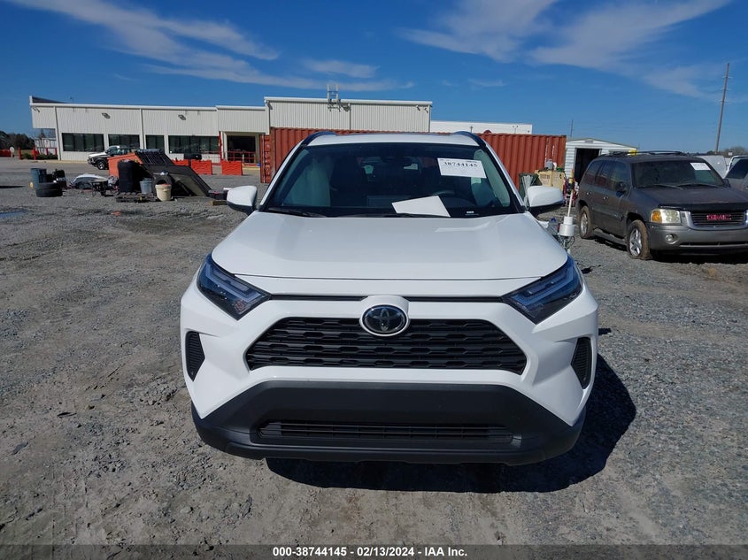 2024 TOYOTA RAV4 XLE - 2T3W1RFVXRC257689