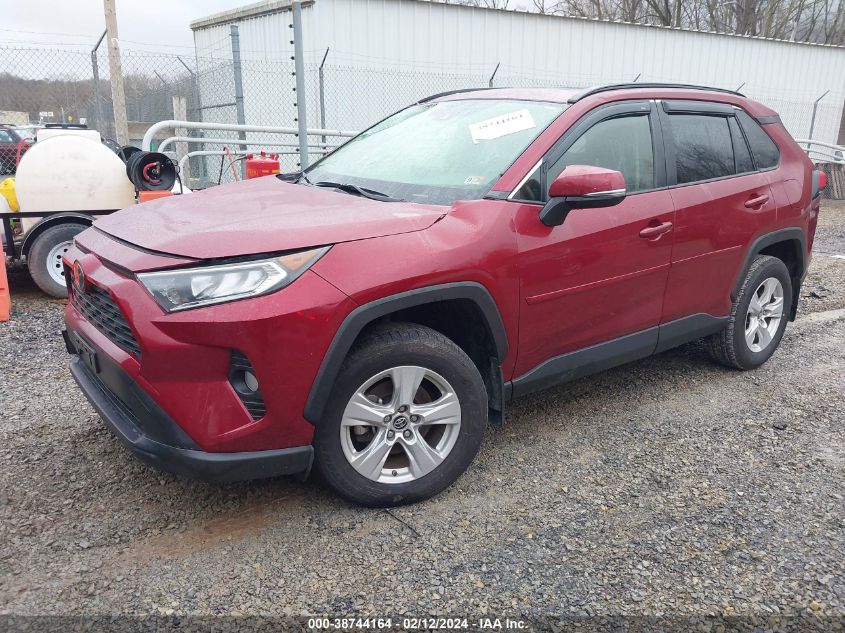 2019 TOYOTA RAV4 XLE - JTMP1RFV2KD037291
