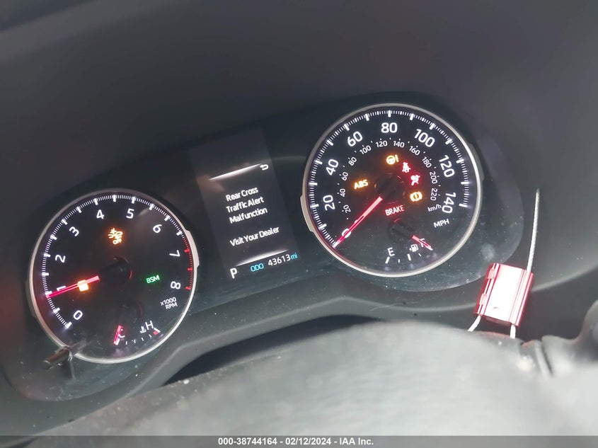 2019 TOYOTA RAV4 XLE - JTMP1RFV2KD037291