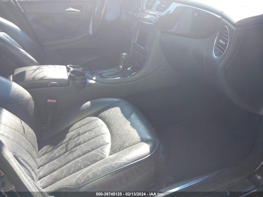 2007 MERCEDES-BENZ CLS CLASS VIN: WDDDJ72X57A083291
