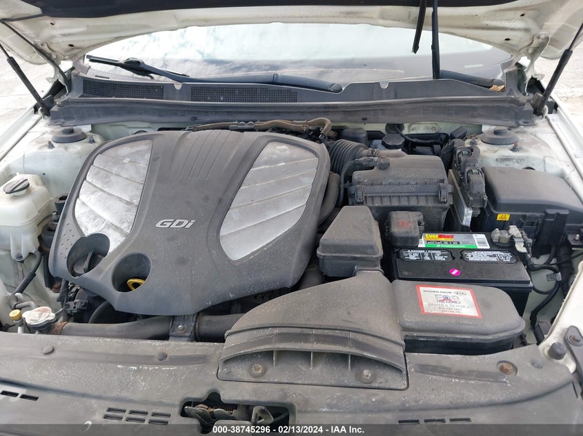 2016 KIA CADENZA KNALN4D76G5215275