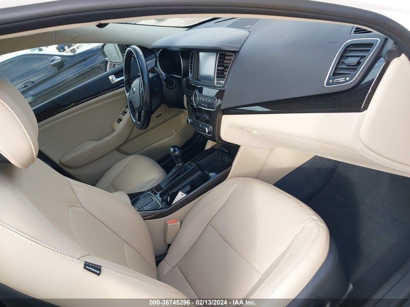 2016 KIA CADENZA KNALN4D76G5215275