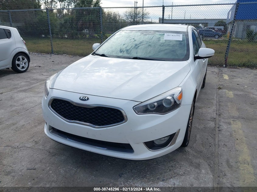 2016 KIA CADENZA KNALN4D76G5215275