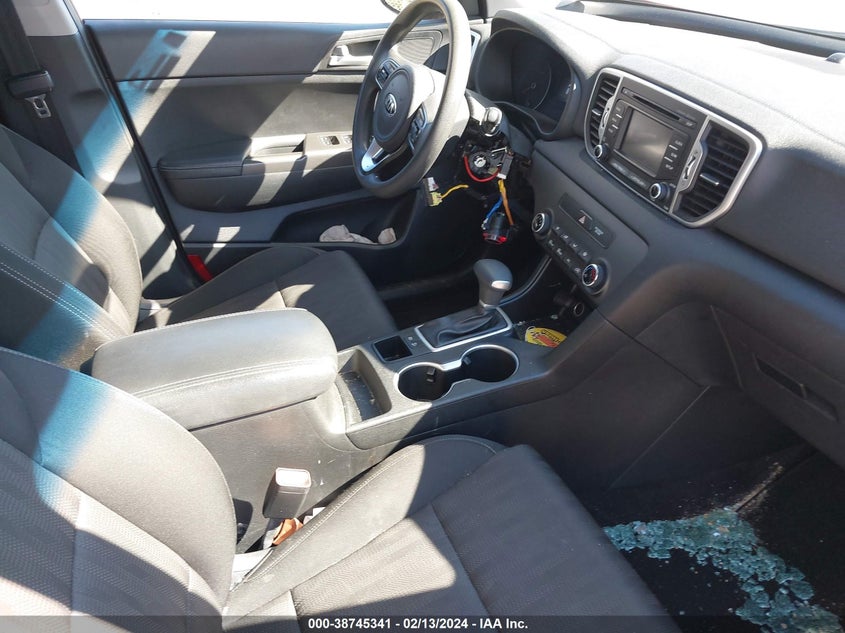 VIN KNDPM3AC1H7210929 2017 KIA SPORTAGE LX