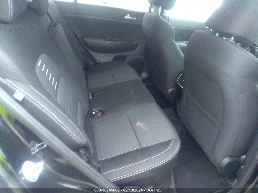 VIN KNDPMCACXJ7361743 2018 KIA SPORTAGE LX