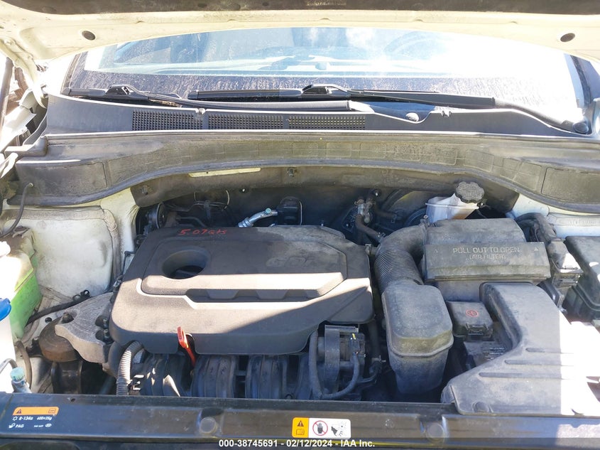 VIN 5NMZUDLB5HH010034 2017 HYUNDAI SANTA FE SPORT 2.4L
