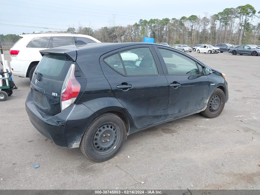 2015 TOYOTA PRIUS C TWO - JTDKDTB34F1576117