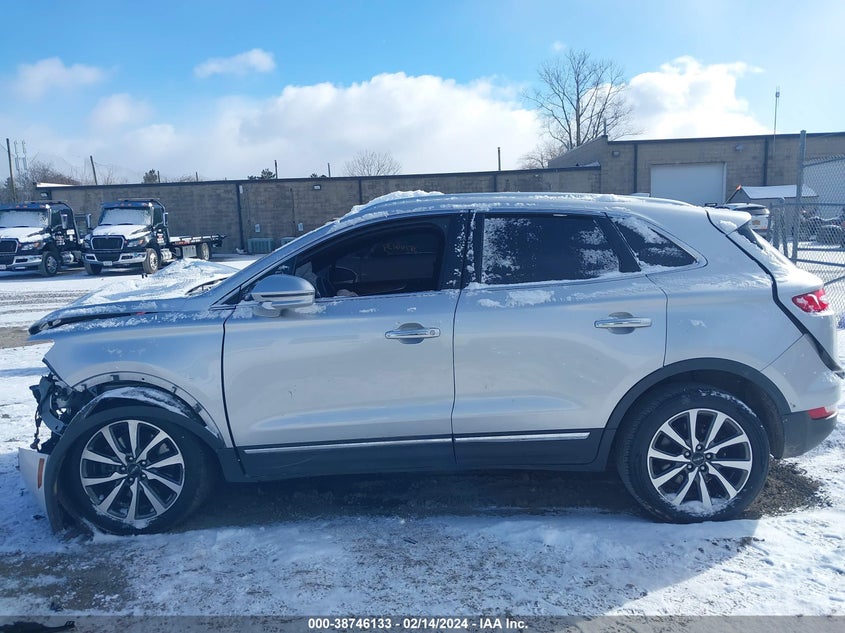 VIN 5LMCJ3D94KUL47663 2019 LINCOLN MKC RESERVE