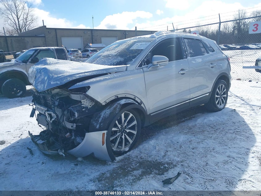 VIN 5LMCJ3D94KUL47663 2019 LINCOLN MKC RESERVE