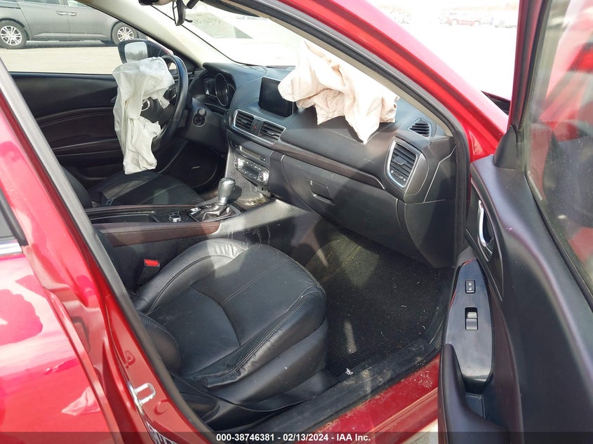 VIN 3MZBN1M37JM243546 2018 MAZDA MAZDA3 GRAND TOURING