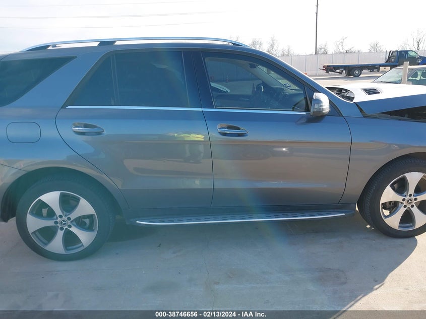 2017 MERCEDES-BENZ GLE 350 - 4JGDA5JBXHA978356