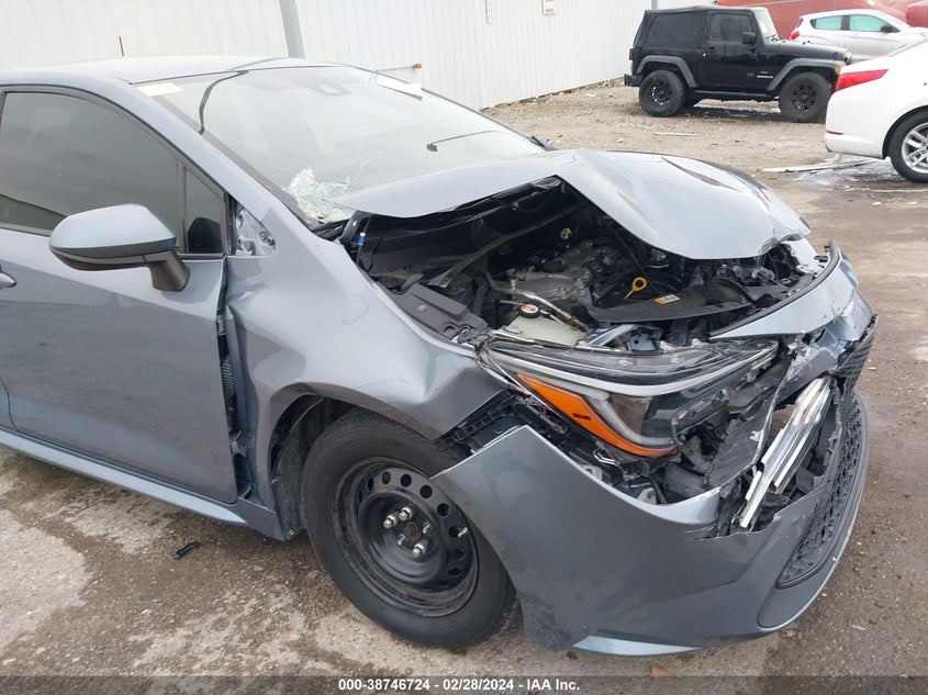 2020 TOYOTA COROLLA LE - 5YFEPRAE2LP114849
