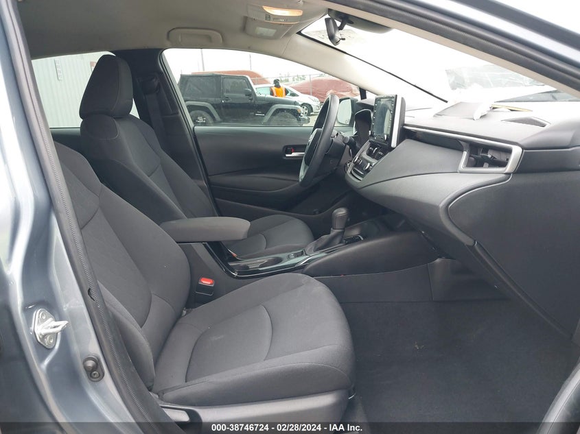 2020 TOYOTA COROLLA LE - 5YFEPRAE2LP114849