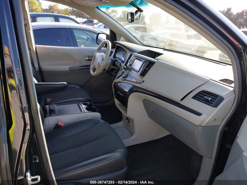 2014 TOYOTA SIENNA SPORT - 5TDXK3DC3ES415171