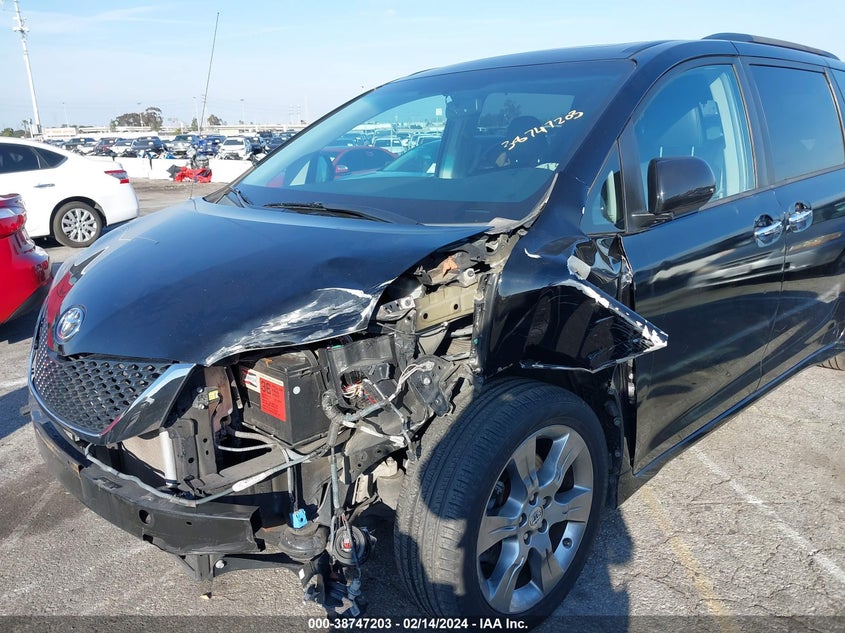 2014 TOYOTA SIENNA SPORT - 5TDXK3DC3ES415171