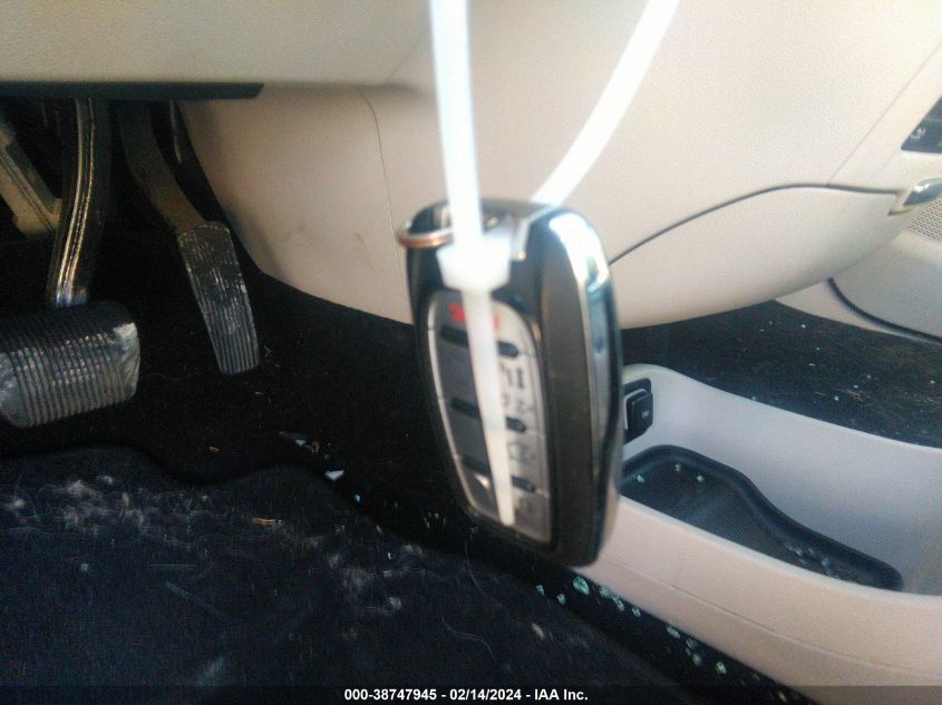 2019 Chrysler Pacifica Touring L Plus VIN: 2C4RC1EG8KR667174 Lot: 38747945