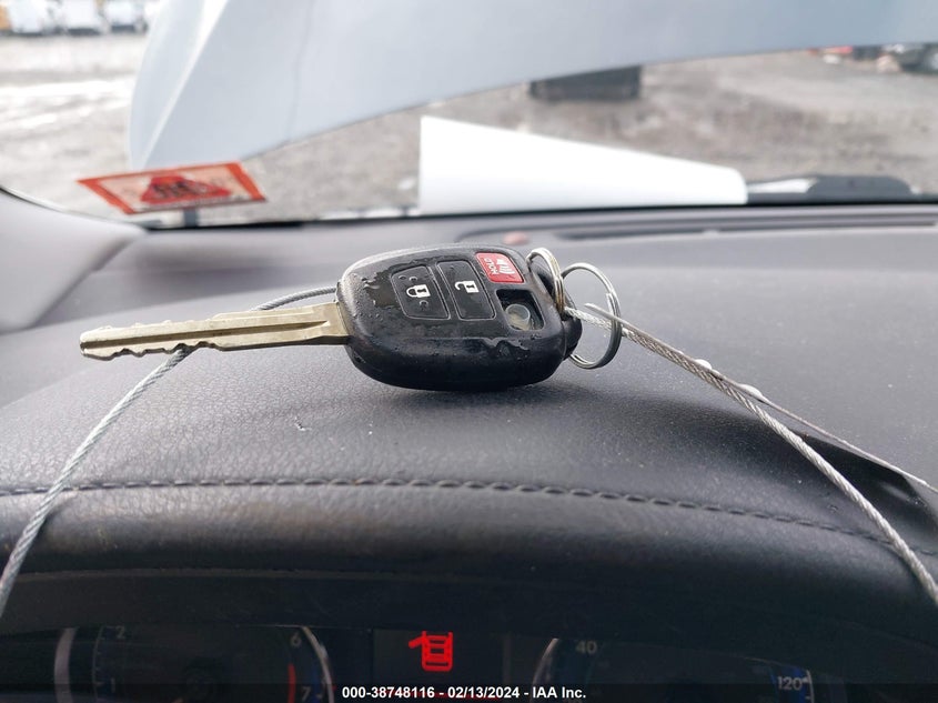 2017 TOYOTA COROLLA LE - 5YFBURHE5HP603528