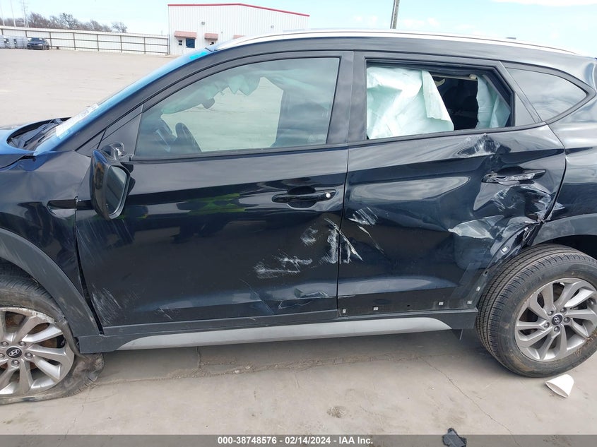 2017 HYUNDAI TUCSON LIMITED/SPORT AND ECO/SE - KM8J33A49HU479646