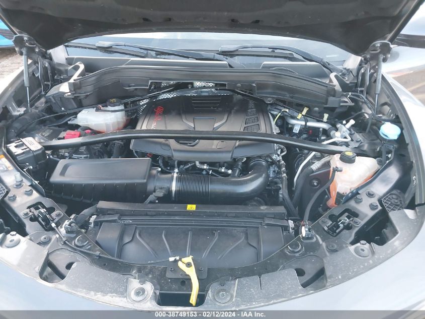 VIN ZASFAKAN6J7B77469 2018 ALFA ROMEO STELVIO AWD