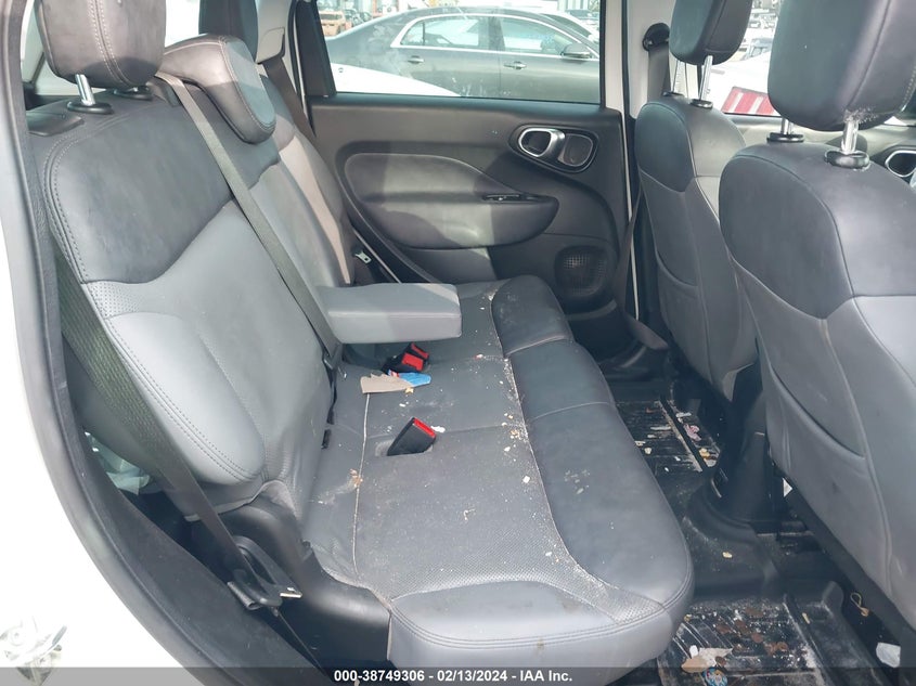 VIN: ZFBCFACH2HZ039119 2017 FIAT 500L LOUNGE