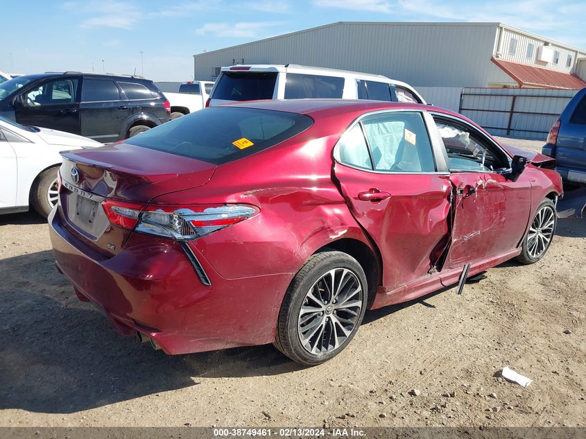 2018 TOYOTA CAMRY L/LE/XLE/SE/XSE - 4T1B11HK1JU556728