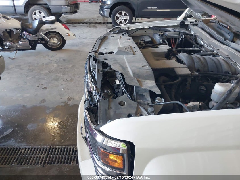 2015 CHEVROLET SILVERADO 1500 1LT - 3GCUKREC4FG353381