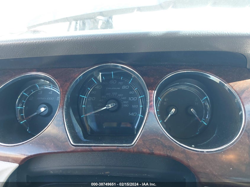 2010 FORD TAURUS VIN: 1FAHP2EW9AG135614