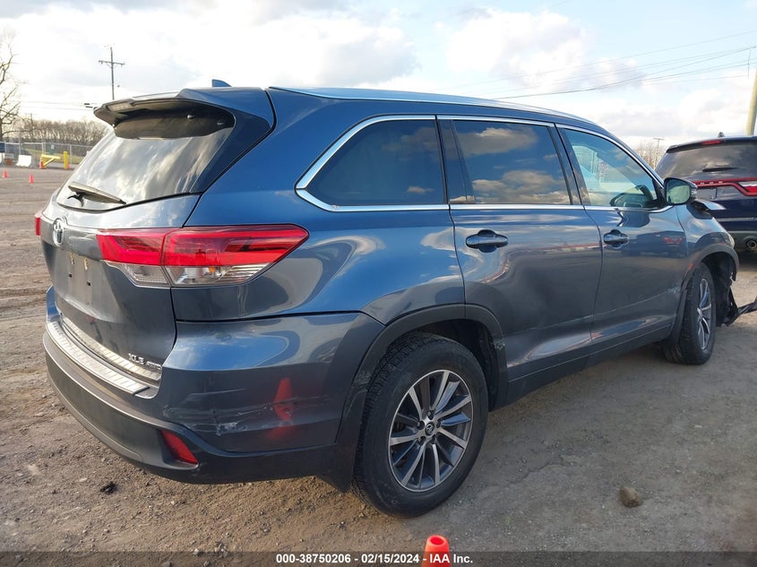 2019 TOYOTA HIGHLANDER VIN: 5TDJZRFH9KS741615