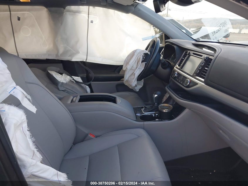 2019 TOYOTA HIGHLANDER VIN: 5TDJZRFH9KS741615
