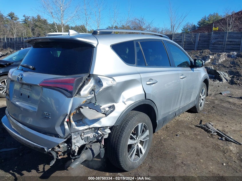 VIN JTMRFREV4JJ194915 2018 TOYOTA RAV4 XLE