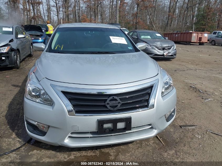 2014 Nissan Altima 2.5 S VIN: 1N4AL3AP4EN215275 Lot: 38752343