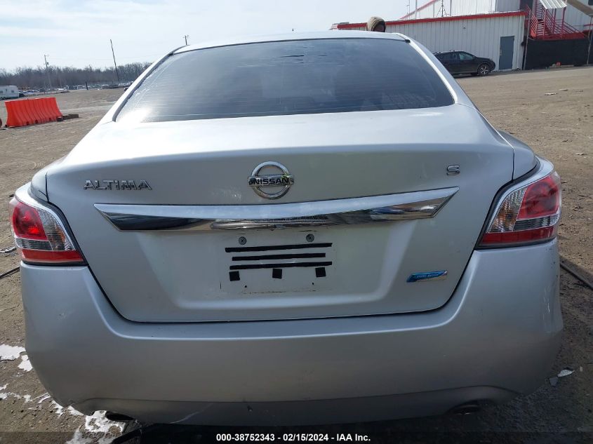 2014 Nissan Altima 2.5 S VIN: 1N4AL3AP4EN215275 Lot: 38752343